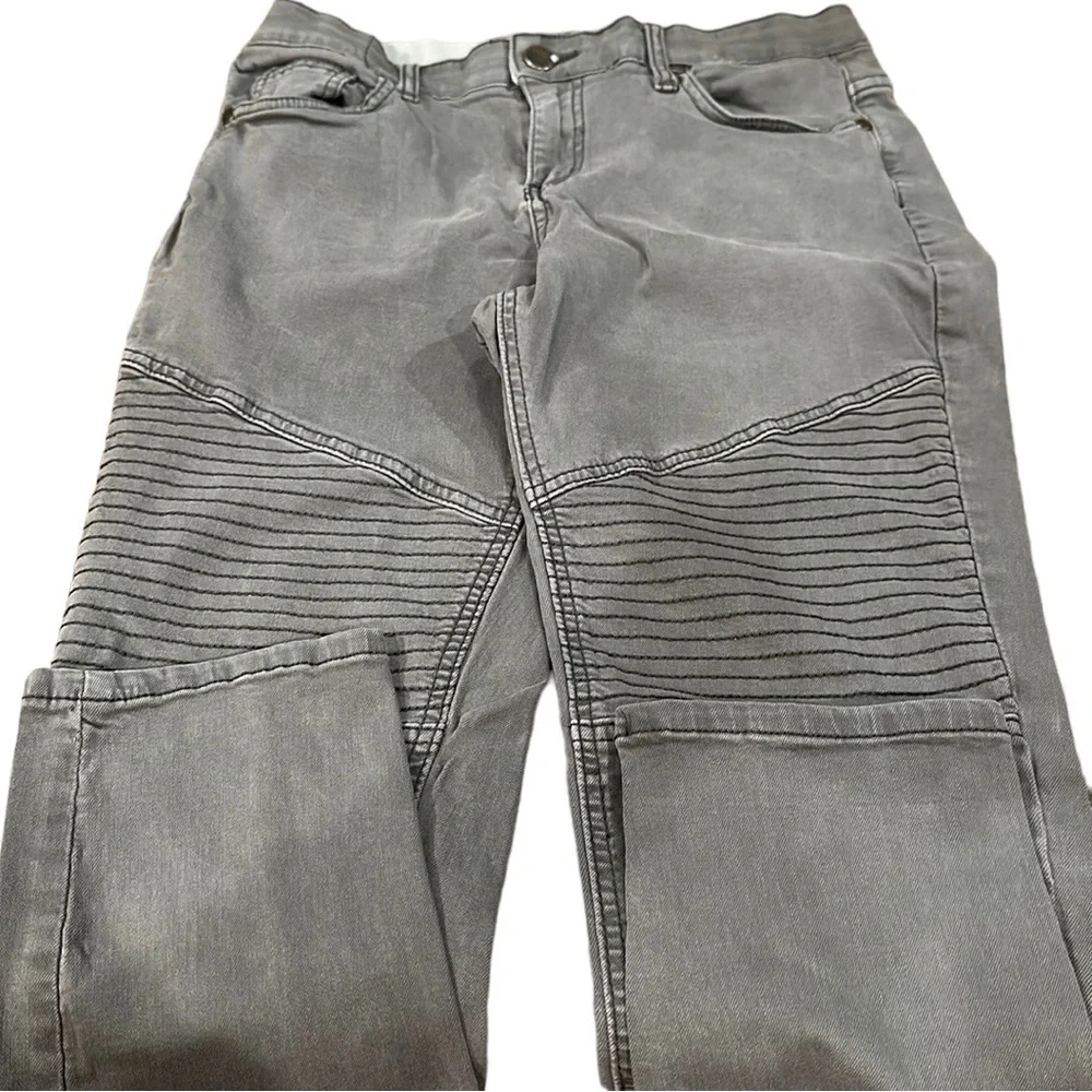 Easel gray size L stretch jeans with detailed stitching